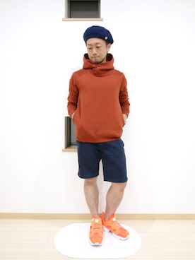 「プルオーバーパーカー」｜「アイテム（ハンチング/ベレー帽）」を使った、カトウトモタカさん（メンズ・164cm）の秋コーディネート