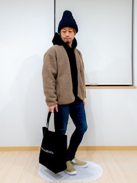 「プルオーバーパーカー」｜「アイテム（アナログ腕時計）」を使った、カトウトモタカさん（メンズ・164cm）の冬コーディネート
