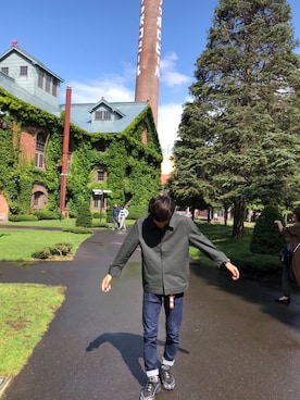 「LARS LARSEN（ラースラーセン）のアイテム（アナログ腕時計）」を使った、ちーひろさん（メンズ・170cm）の秋コーディネート