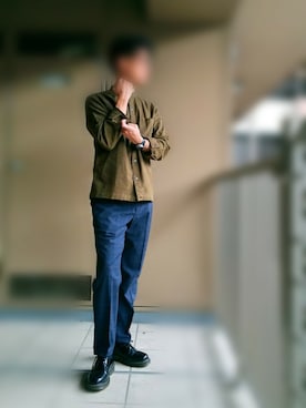「Dr. Martens（ドクターマーチン）のアイテム（Dress shoes、ブラック系）」を使った、nartさん（メンズ・171cm）の秋コーディネート
