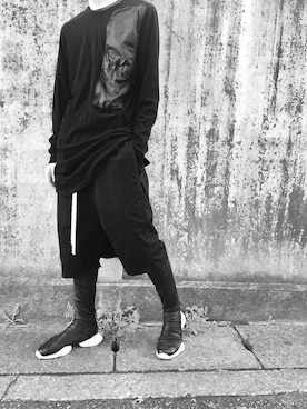 「DRKSHDW by RICK OWENS（ダークシャドウ バイ リックオウエンス）のアイテム（Tシャツ/カットソー）」を使った、H さん（メンズ・175cm）の秋コーディネート