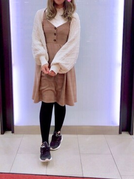 「archives（アルシーヴ）のアイテム（ジャンパースカート）」を使った、るんさん（レディース・162cm）の春コーディネート