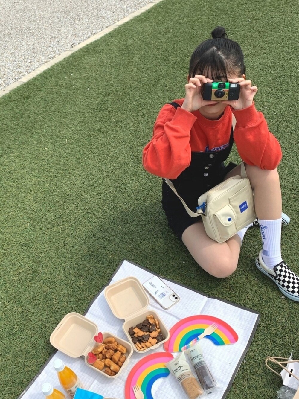 「今日のコーデ、moussy、ピクニック、お洒落さんとつながりたい、高校生」｜「ciaterのアイテム（ショルダーバッグ、ベージュ系）」を使った、manaさん（レディース・152cm）の夏コーディネートの1枚目の写真