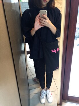 「MILKFED.（ミルクフェド）の2WAY TOTE ICING BLACK LF（ショルダーバッグ、ピンク系）」を使った、nao.yさん（レディース・161cm）の秋コーディネート