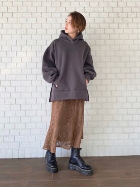 「FREE'S MART（フリーズマート）のアイテム（パーカー）」を使った、FREE’S MART STAFFさん（レディース・160cm）の冬コーディネート