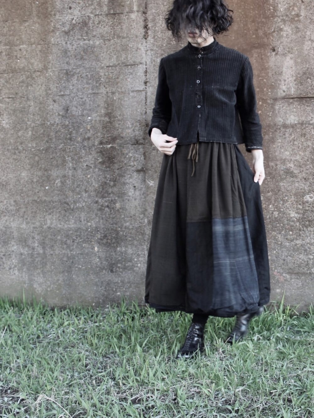 「古着、ナチュラル、モード、vintage」｜「French antiqueのアイテム（ブーツ、ブラック系）」を使った、kentaro11さん（メンズ・173cm）の春コーディネートの1枚目の写真