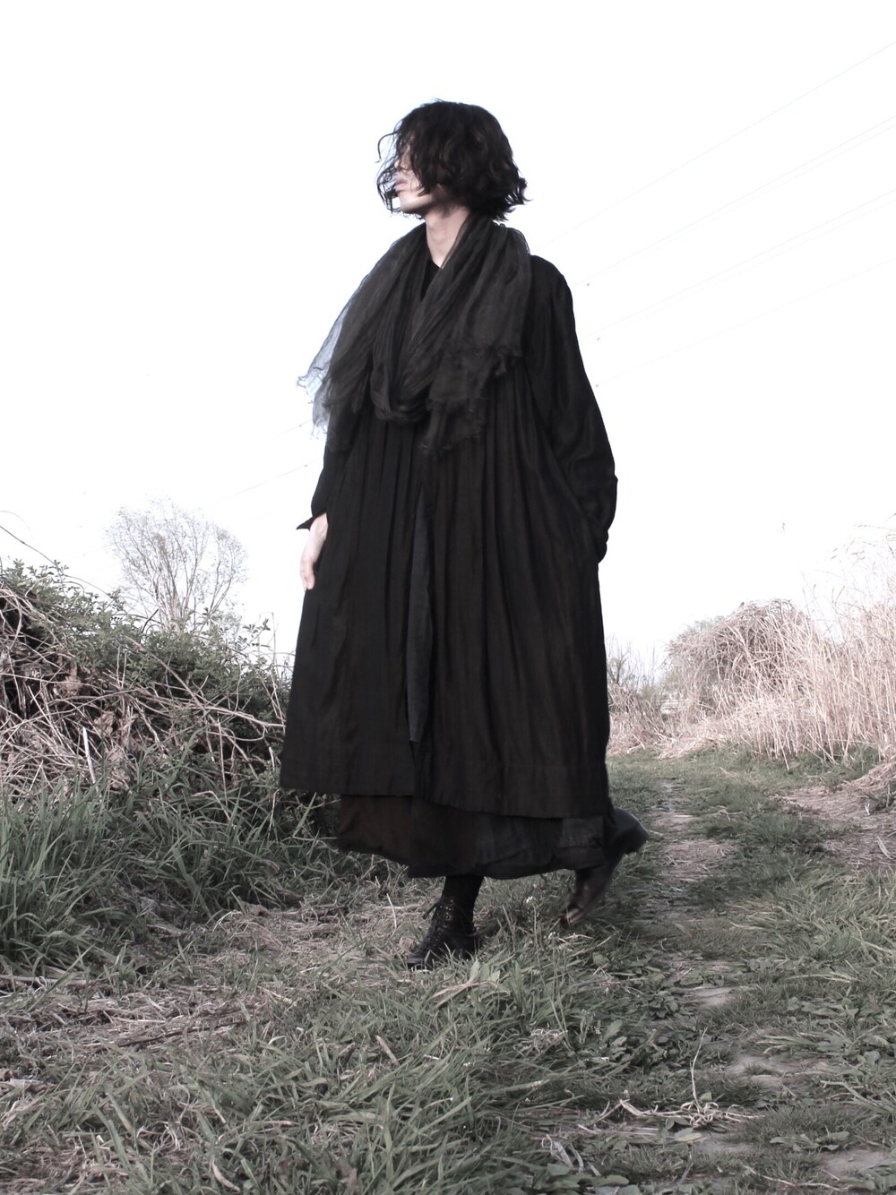 「ブラック、古着、モード、レイヤードスタイル」｜「French antiqueのアイテム（ブーツ、ブラック系）」を使った、kentaro11さん（メンズ・173cm）の春コーディネートの1枚目の写真