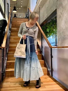 「AULA（アウラ）のアイテム（シューズ）」を使った、じゅんさん（レディース・158cm）の春コーディネート