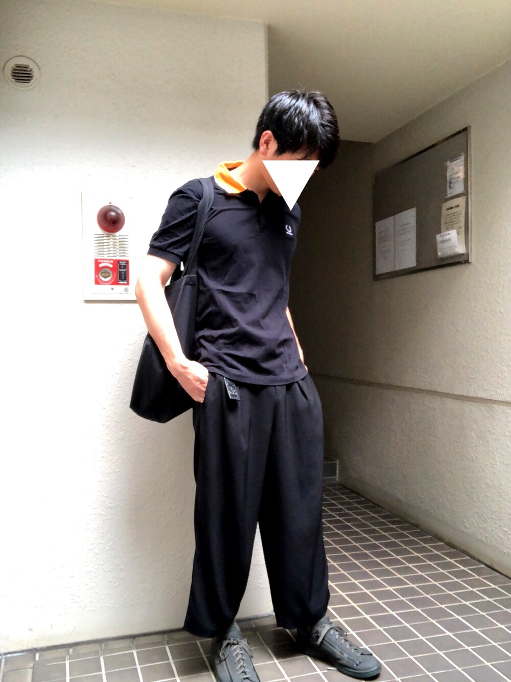 「夏コーデ、ポロシャツ、ワイドパンツ、FRED PERRY、RAF SIMONS、Y-3、黒」｜「FRED PERRY×RAF SIMONSのアイテム（ポロシャツ、ブラック系）」を使った、takumingさん（メンズ・174cm）の夏コーディネートの1枚目の写真