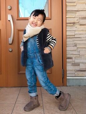 「アイテム（オールインワン・サロペット、ブルー系）」を使った、Hanaさん（キッズ・100cm）の冬コーディネート
