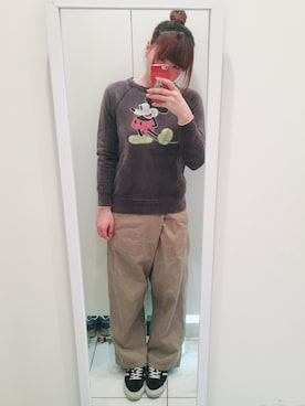 「ゆるカジ」｜「アイテム（スウェット）」を使った、NATSUMIさん（レディース・166cm）の冬コーディネート