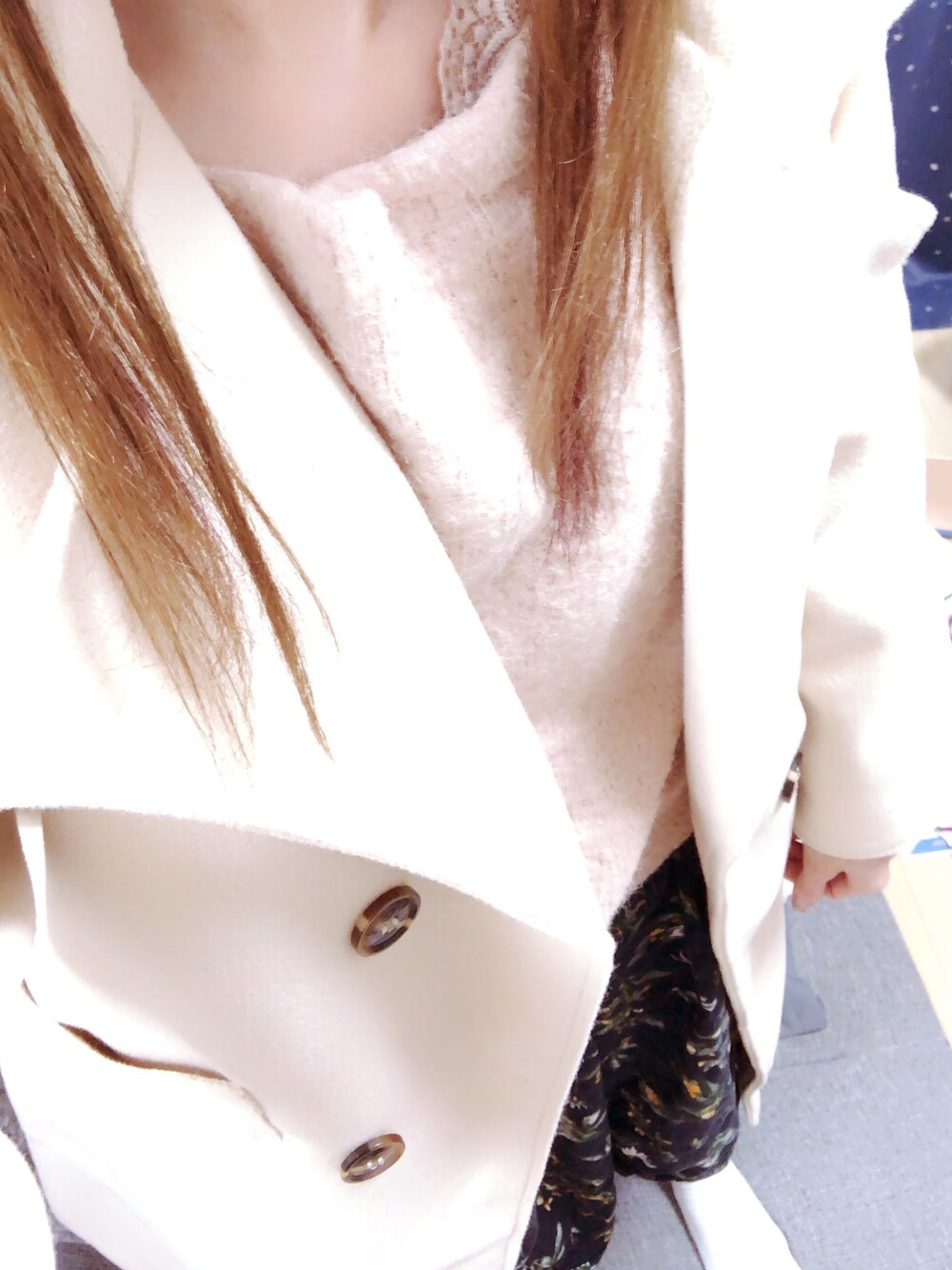 「mangrove、冬アウター着回しチャレンジ、オトナカジュアル、秋冬コーデ、チェスターコート、OLIVE des OLIVE、Te chichi TERRASSE」｜「OLIVE des OLIVEのアイテム（キャミソール、ピンク系）」を使った、mocha☆.｡.:*・さん（レディース・156cm）の冬コーディネートの1枚目の写真