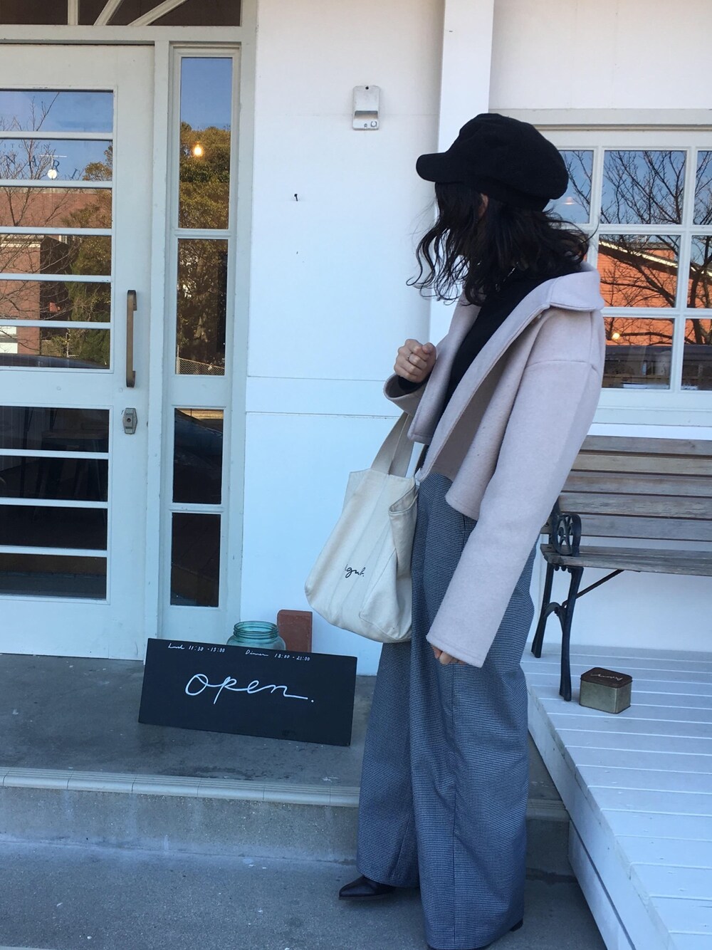 「大人コーデ、チェックパンツ、ワイドパンツ、大人かわいい、低身長、GU」｜「GUのアイテム（パンツ、グレー系）」を使った、kurumiさん（レディース・154cm）の冬コーディネートの1枚目の写真