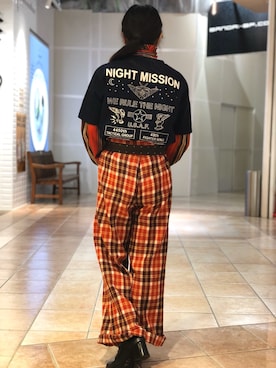 「AVIREX（アヴィレックス）のエンブロイダリー ティーシャツ 刺繍/ EMBROIDERED T-SHIRT（Tシャツ/カットソー）」を使った、かさん（レディース・146cm）の冬コーディネート