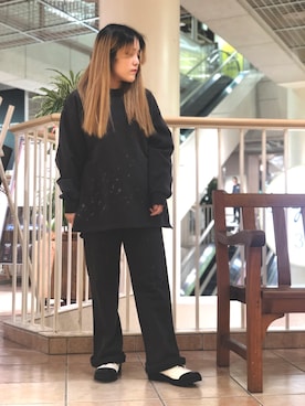 スウェットパンツを使った チャコールグレー のレディース人気ファッションコーディネート Wear