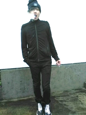「Y-3（ワイスリー）のアイテム（ブルゾン、ブラック系）」を使った、カド イツキさん（メンズ・177cm）の秋コーディネート
