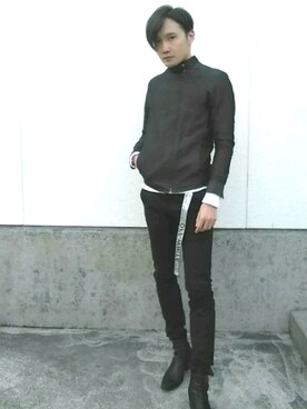 「off white（オフホワイト）のアイテム（ベルト、ホワイト系）」を使った、カド イツキさん（メンズ・177cm）の秋コーディネート