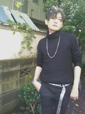 「フリーマーケットで買ったのアイテム（ニット/セーター、ブラック系）」を使った、カド イツキさん（メンズ・177cm）の秋コーディネート