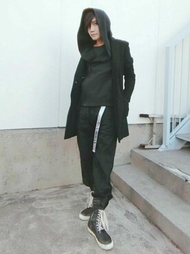 「NIKE（ナイキ）のアイテム（パーカー、ブラック系）」を使った、カド イツキさん（メンズ・177cm）の秋コーディネート