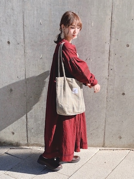 「YUNS（ユンス）のアイテム」を使った、まき みさきさん（レディース・149cm）の秋コーディネート