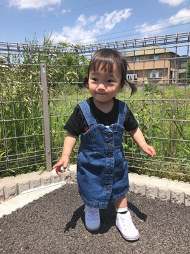「apres les cours（アプレレクール）のアイテム（ジャンパースカート）」を使った、Yuiさん（キッズ・90cm）の春コーディネート