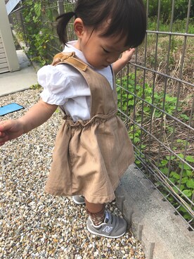 「apres les cours（アプレレクール）のアイテム（ジャンパースカート）」を使った、Yuiさん（キッズ・90cm）の秋コーディネート
