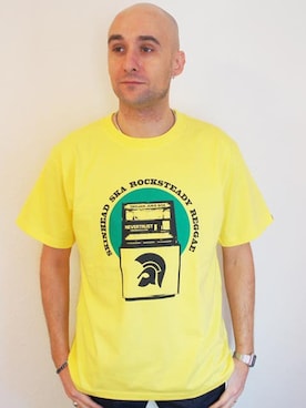 「NEVER TRUST（ネバートラスト）のアイテム（Tシャツ/カットソー）」を使った、ロケットシップさん（メンズ・182cm）の夏コーディネート