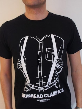 「NEVER TRUST（ネバートラスト）のアイテム（Tシャツ/カットソー）」を使った、ロケットシップさん（メンズ・182cm）の夏コーディネート