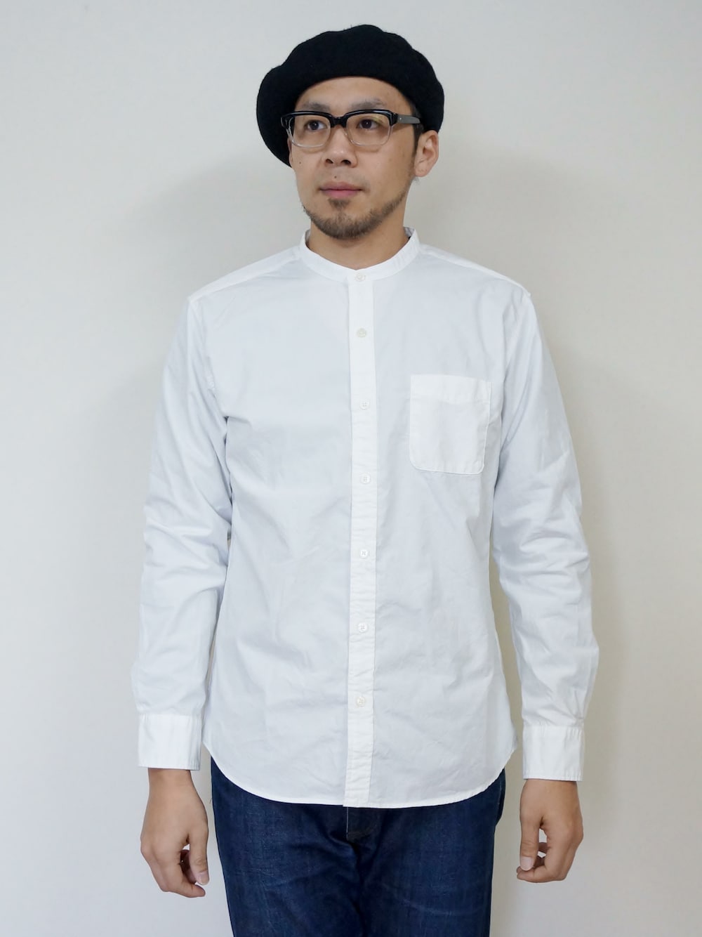 「シャツ、シャツスタイル、audience、ROCKET SHIP、オーディエンス、Wear And Head Clothing、埼玉県熊谷市、ROCKET SHIP（ロケットシップ）、バンドカラーL/Sシャツ、埼玉県熊谷市弥生２－６２」｜「AudienceのAUDIENCE（オーディエンス）　　バンドカラーL/Sシャツ WHT.T（シャツ/ブラウス、ホワイト系）」を使った、ロケットシップさん（メンズ・182cm）の秋コーディネートの1枚目の写真