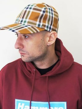「NEVER TRUST（ネバートラスト）のアイテム（帽子）」を使った、ロケットシップさん（メンズ・182cm）の春コーディネート