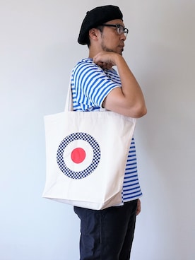 「NEVER TRUST（ネバートラスト）のアイテム（トートバッグ）」を使った、ロケットシップさん（メンズ・182cm）の夏コーディネート