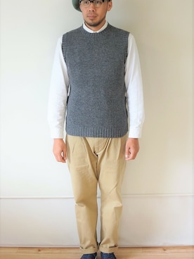 「NEVER TRUST（ネバートラスト）のアイテム（トップス）」を使った、ロケットシップさん（メンズ・182cm）の秋コーディネート