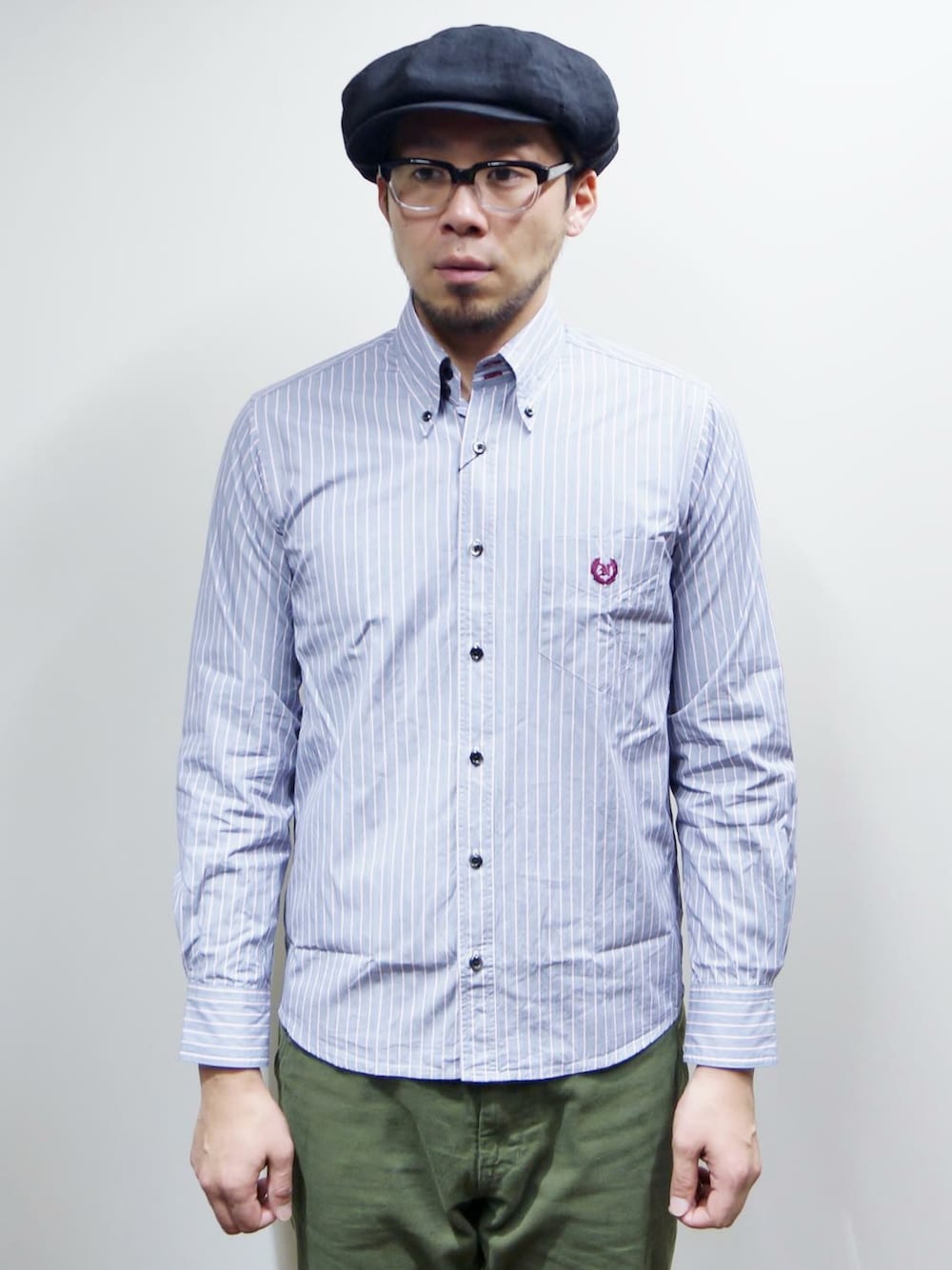 「シャツ、ストライプ、ストライプシャツ、シャツスタイル、シャツコーデ、ストライプ柄、ROCKET SHIP、Wear And Head Clothing、ROCKET SHIP（ロケットシップ）、シャツ好き集まれ」｜「NEVER TRUSTのNEVERTRUST（ネバートラスト）　　ストライプ・デュエボットーニBDシャツ GRY（シャツ/ブラウス、グレー系）」を使った、ロケットシップさん（メンズ・182cm）の秋コーディネートの1枚目の写真