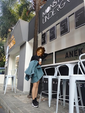 「Li-Ning（リーニン）のアイテム」を使った、陸穎穎さん（レディース・165cm）の冬コーディネート