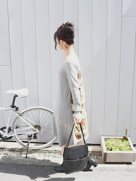 「PLAIN CLOTHING（プレーンクロージング）のアイテム（ショルダーバッグ）」を使った、sioさん（レディース・164cm）の秋コーディネート