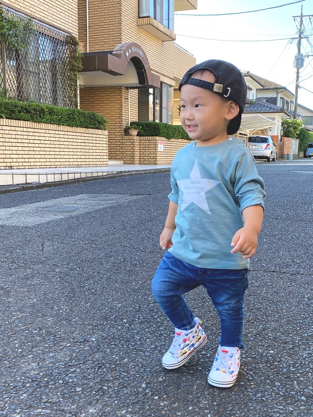 「おとこのこ、1歳6ヶ月、保育園コーデ」｜「devirockのデビラボ プリント長袖Tシャツ（Tシャツ/カットソー、その他）」を使った、pooh❁¨̮sukeさん（キッズ・80cm）の秋コーディネートの1枚目の写真
