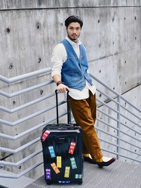 「圈入準」｜「アイテム（スラックス）」を使った、林育準🇹🇼さん（メンズ・180cm）の秋コーディネート