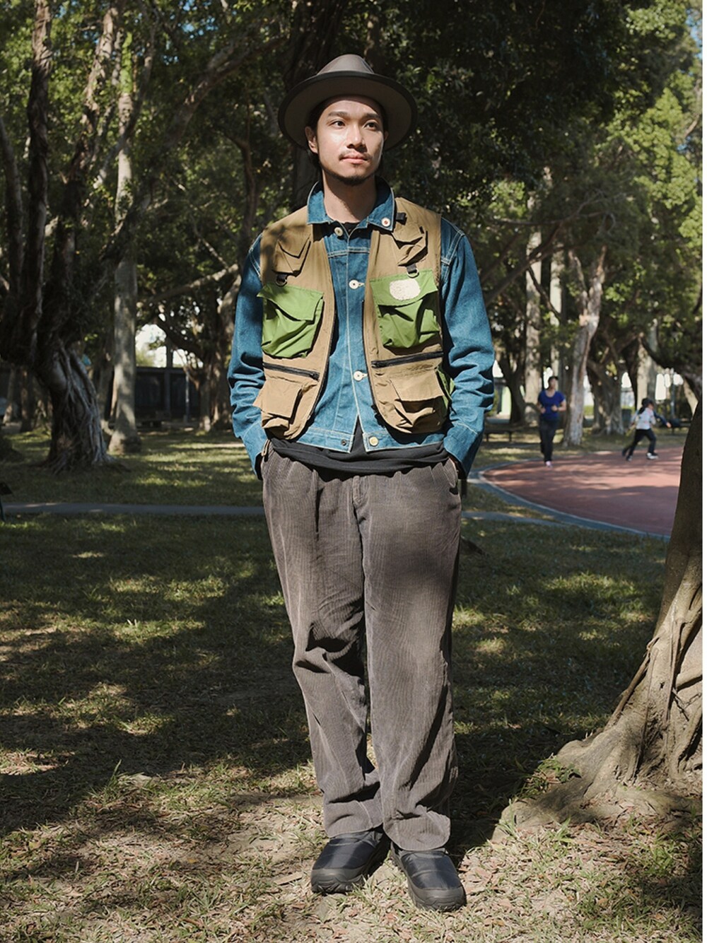 「outdoor、THE H.W. DOG&CO.、Danner、スノーブーツ、Chainloop、圈入、圈入準」｜「THE H.W. DOG & CO. のアイテム（ハット、グレー系）」を使った、林育準🇹🇼さん（メンズ・180cm）の冬コーディネートの1枚目の写真