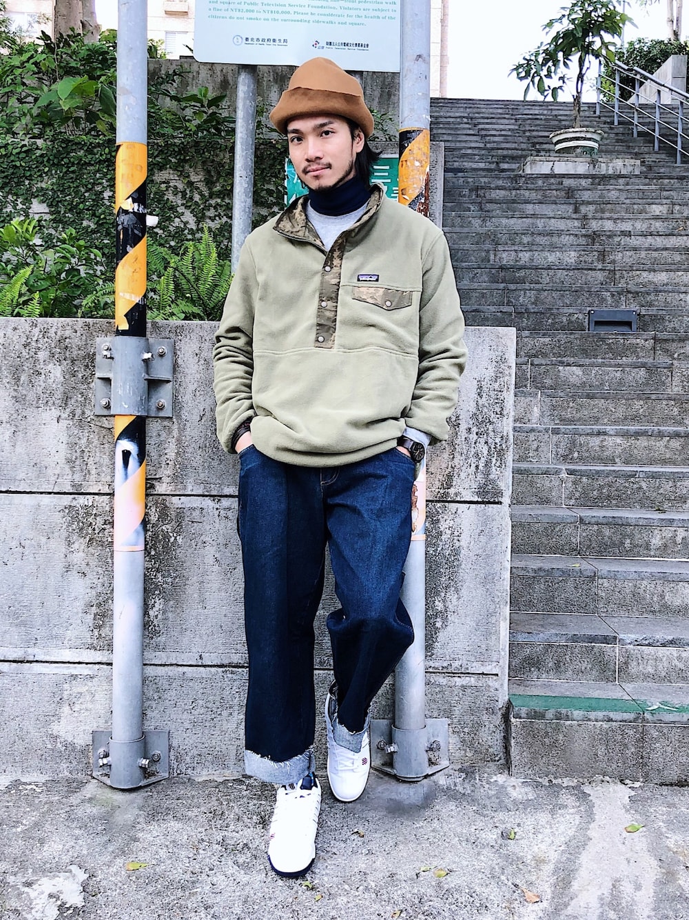 「patagonia、90’s、Chainloop、大人カジュアル、圈入、圈入準、K-SWISS」｜「Reinhard Plankのアイテム（ハット、ブラウン系）」を使った、林育準🇹🇼さん（メンズ・180cm）の冬コーディネートの1枚目の写真