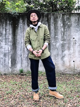 「圈入準」｜「アイテム（帽子）」を使った、林育準🇹🇼さん（メンズ・180cm）の冬コーディネート