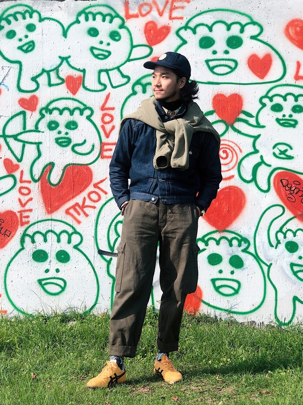 「LEVI’S VINTAGE CLOTHING、大人カジュアル、春コーデ、圈入、圈入準、Chainloop、Onitsuka Tiger」｜「LEVI'S VINTAGE CLOTHINGのLEVIS VINTAGE CLOTHING リーバイス ヴィンテージ クロージング TYPE 1 デニムジャケット 70506-0021（デニムジャケット、ブルー系）」を使った、林育準🇹🇼さん（メンズ・180cm）の春コーディネートの1枚目の写真