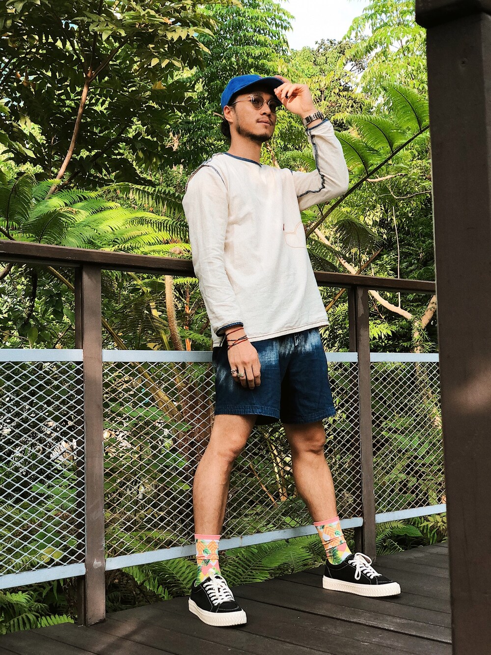 「秋のコーデ、圈入、圈入準、Chainloop、LEVI’S VINTAGE CLOTHING、OLIVER PEOPLES、excelsior」｜「OLIVER PEOPLESのM-4_SUN（サングラス、その他）」を使った、林育準🇹🇼さん（メンズ・180cm）の秋コーディネートの1枚目の写真