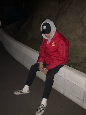「NEW ERA（ニューエラ）のアイテム（財布/小物）」を使った、みきさん（メンズ・173cm）の冬コーディネート