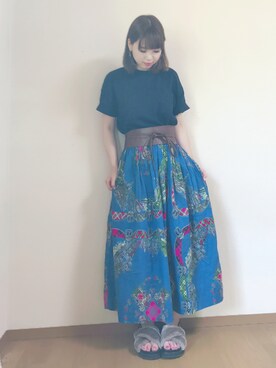 k.m♡mamaさんの「インド綿ヴィンテージスカーフ柄リバーシブルウエストゴムミモレ丈フレアスカート」を使ったコーディネート