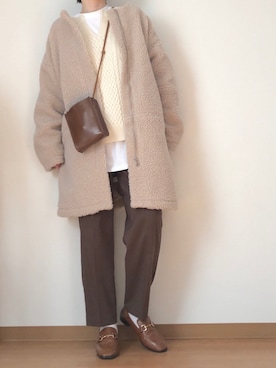 「select MOCA（セレクトモカ）の柔らかく履きやすいフェイクレザーゴールドビット付きローファー（ローファー）」を使った、c__s86さん（レディース・162cm）の冬コーディネート