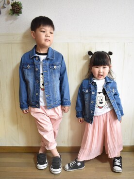 「ミッキーT」｜「アイテム（デニムジャケット）」を使った、𝕽̤͓inon＊゜さん（キッズ・110cm）の春コーディネート