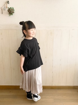 「フリルトップス」｜「アイテム（スカート）」を使った、𝕽̤͓inon＊゜さん（キッズ・110cm）の春コーディネート
