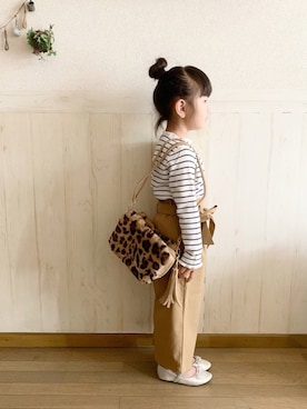 「GLOBAL WORK（グローバルワーク）のアイテム（シューズ）」を使った、𝕽̤͓inon＊゜さん（キッズ・110cm）の秋コーディネート