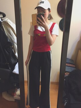「Abercrombie&Fitch（アバークロンビーアンドフィッチ）のアイテム（帽子）」を使った、沙季さん（レディース・156cm）の春コーディネート