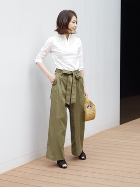 「カーキ×ホワイト」｜MWさん（レディース・160cm）の夏コーディネート